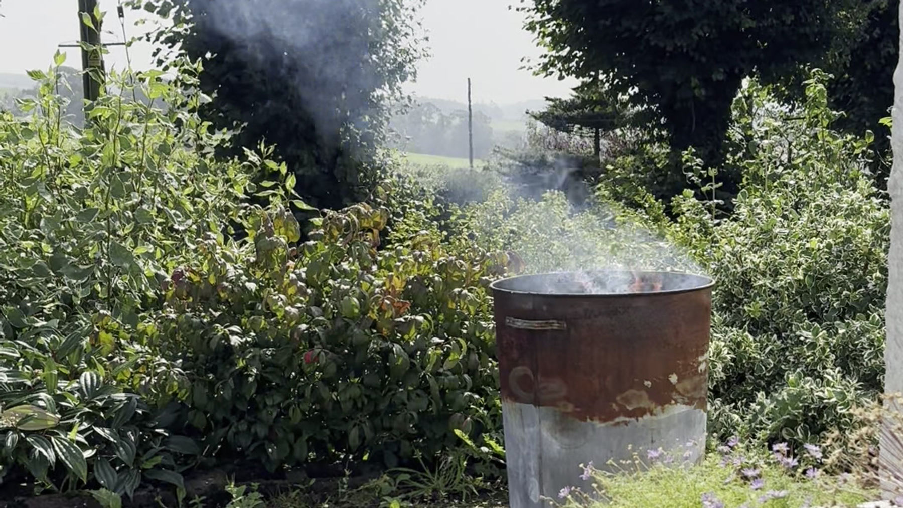 Smoke firing in a barrel